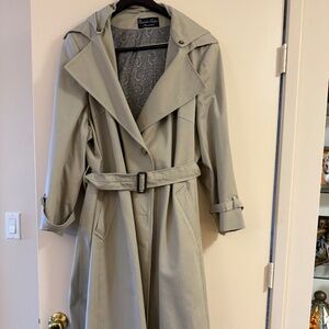 Custom trench coat with removeable hood, in stone color, equivalent size 28P